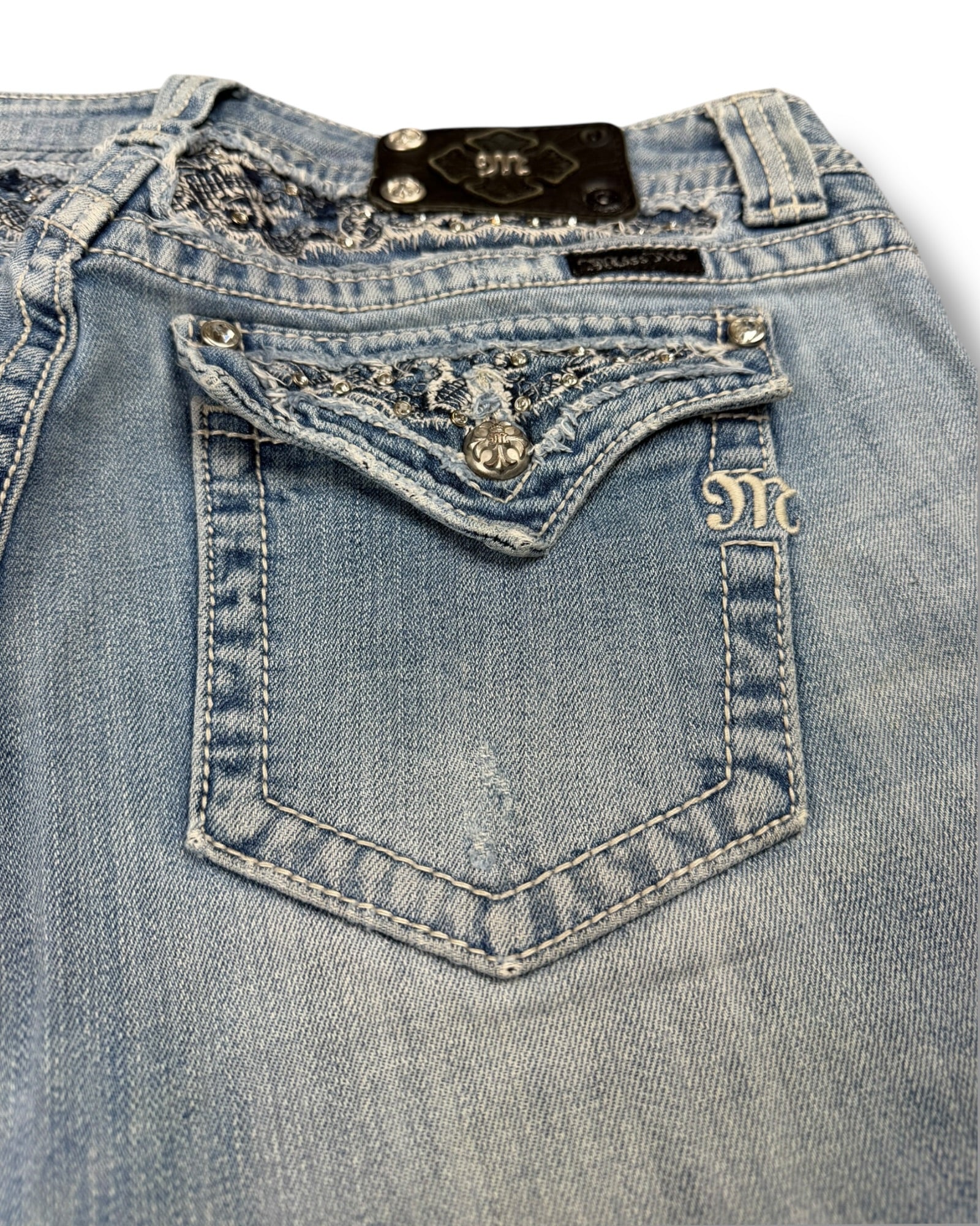 Miss Me Flared Jeans (M)