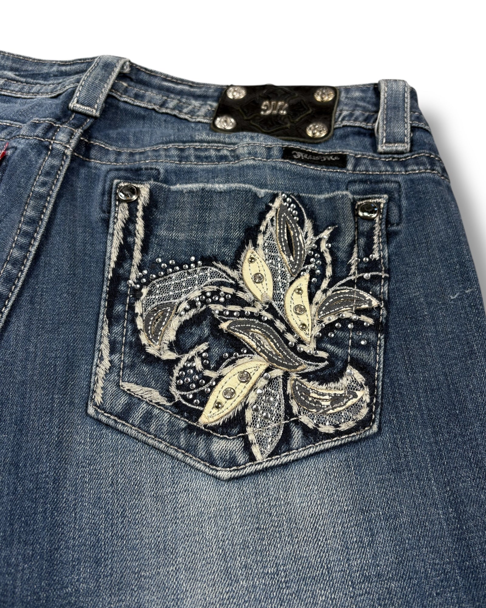 Miss Me Jeans (M)
