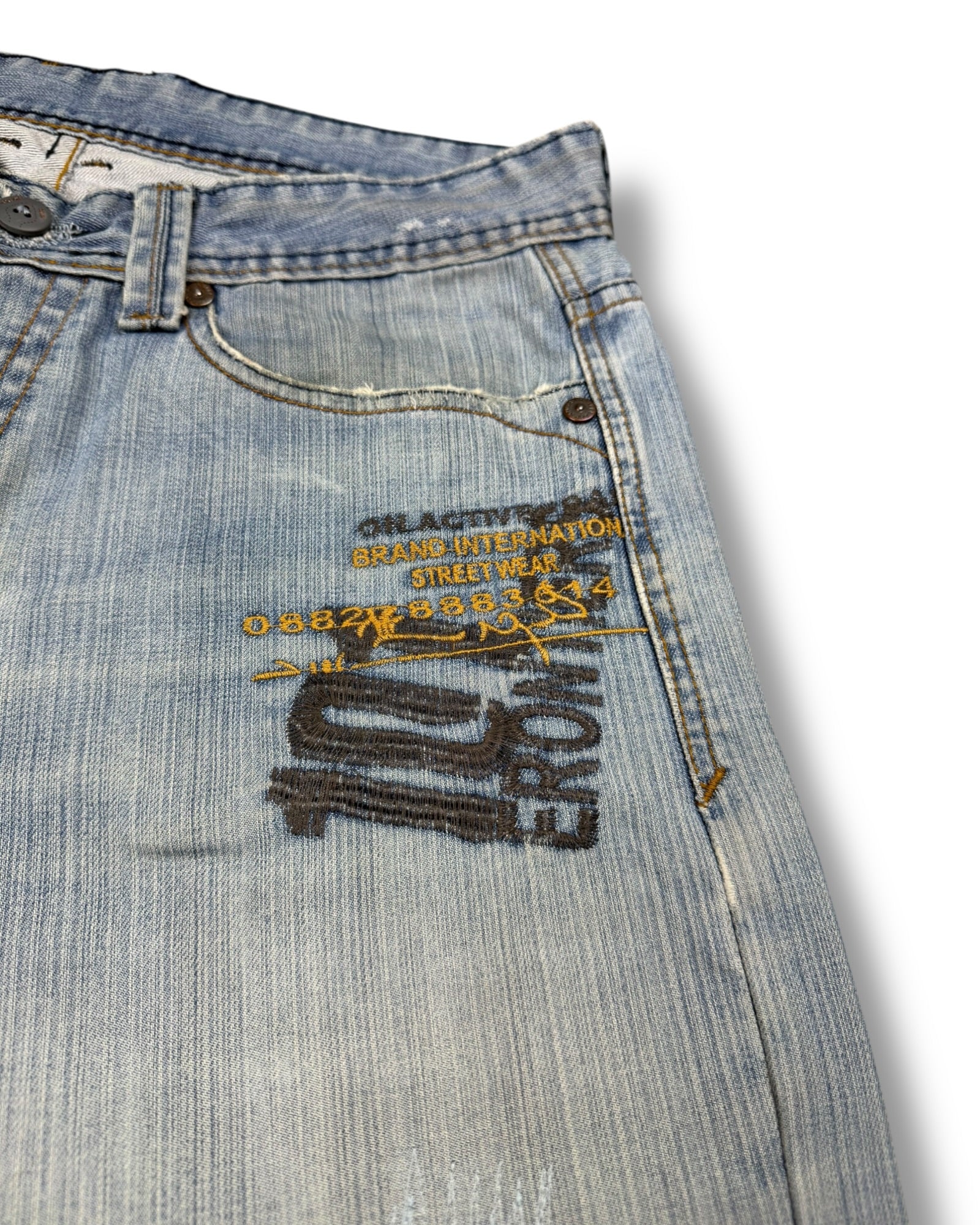 Armani Jeans (M)