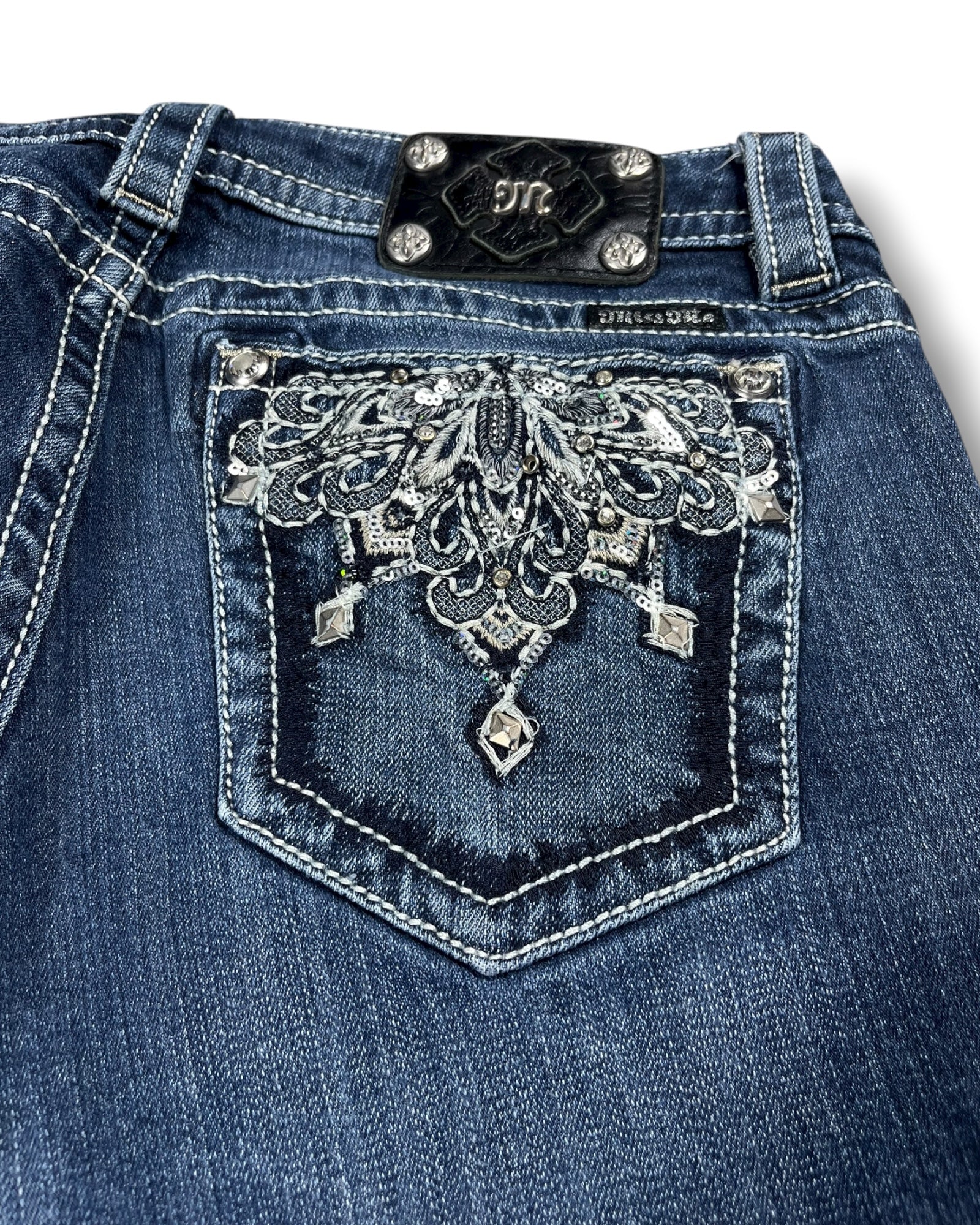 Miss Me Flared Jeans (M)